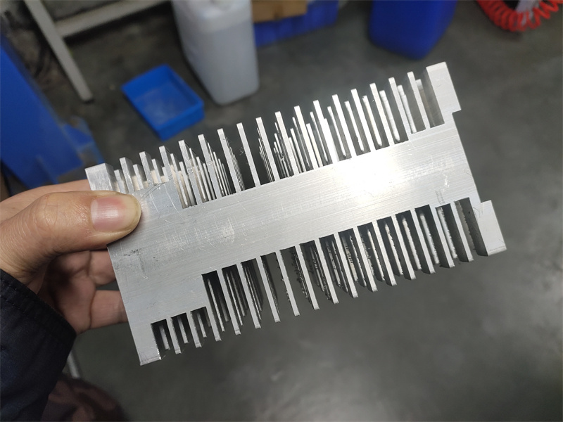 小黄片入口链接散热片15*10*20