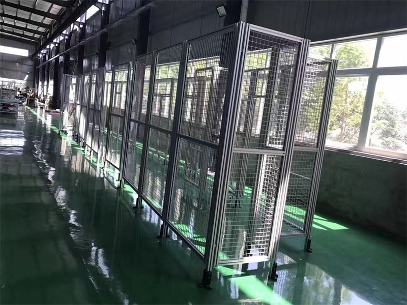 户外小黄片入口链接护栏